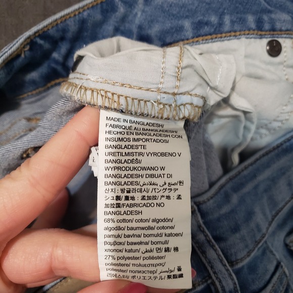 Calvin Klein Jeans Bermuda Shorts Womens 27 Blue Denim Light Wash Stretch - Picture 4 of 11